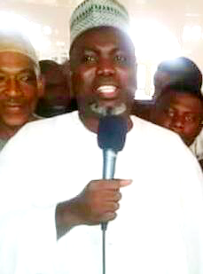 Ijebu community decorates Imam
