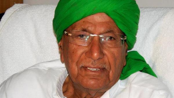 Ex-minister, 82, passes exam in jail