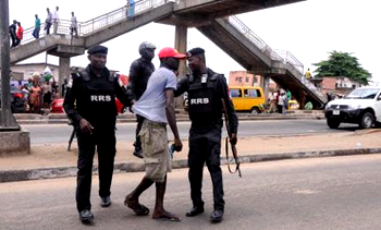 5 pedestrians safety tips for crossing Lagos roads