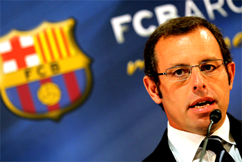 Ex-Barcelona president arrested in money laundering probe
