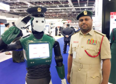Robots begin duty as policemen in Dubai