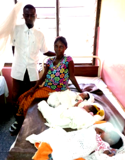 Video: Nigerians pay N77,600 hospital bills of stranded mother of triplets