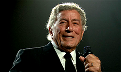 Singer Tony Bennett’s career, paintings on show in New York