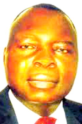 A’Ibom politicians use guns to grab power, Ekpoudom, ex-DIG screams