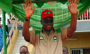 Video: Gov Fayose turns pastor, preaches in church