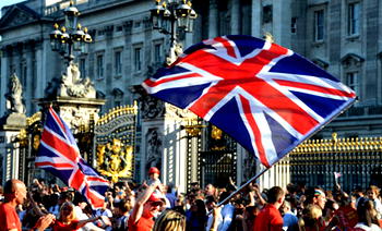 UK election: Security dominates campaign after London attack