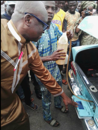 Photos: Fayose buys petrol from blackmarket