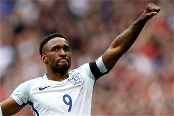 England striker Defoe breaks down over terminally ill Lowery