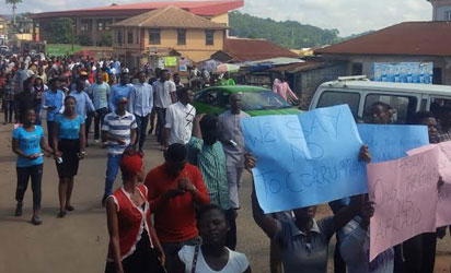 Ekiti students protest against Fayemi’s injunction to stop probe