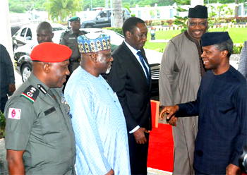 Photos: AG. President’s parley with Editors and media owners