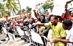 Pandemonium at APC restructuring committee meeting in Akure