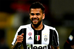 Dani Alves joins Paris Saint-Germain