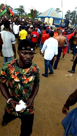 Breaking: IPOB supporters allegedly storm Rivers police station, demand release of arrested members
