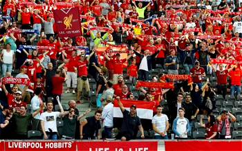 Liverpool, Man U fans trigger Moscow security jitters