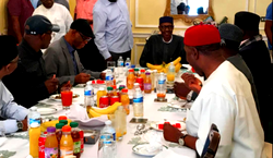 Buhari meets APC chiefs in London, says I’m laughing