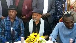 Condolence visit: Gov. Obiano, Andy Ubah and Chris Ngige dancing, having fun at Late Obiano’s ceremony