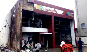 Preventing clashes between Policemen and tanker drivers