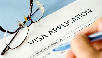 Police arrest 400 suspected fraudulent visa applicants