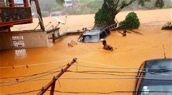 After hundreds killed in mudslides, Sierra Leone begin national mourning