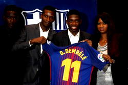 Dembele’s Barca presentation marred by Bartomeu jeers