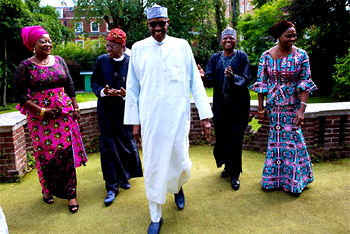 Video: President Buhari receives media aides in London