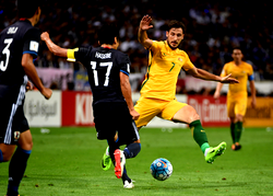 Japan beat Australia 2-0 to qualify for 2018 World Cup