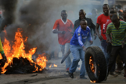 Kenya police fire teargas to disperse Odinga’s supporters