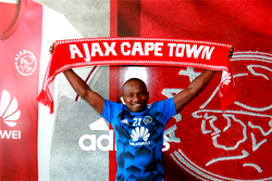 Uzoenyi joins Ajax