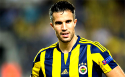Van Persie returns to Dutch squad