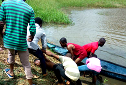 Boat operator, assistant arrested for endangering the lives of 12 school children