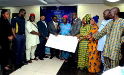 Traders get District 9110 Ikoyi Rotary Club’s N1m micro credit support