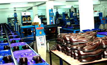 Benue’s female philosopher takes shoe-making industry by storm