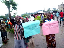 Ughelli women shut East-West Road over estimated billings by BEDC