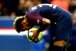 Neymar returns as PSG thrash Monaco in China