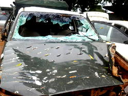Okada smugglers attack Customs, destroys operational vehicles