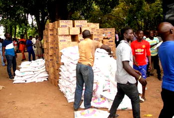 Benue flood victims get relief materials from Unilever