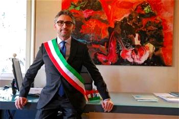 Italian Mayor nabbed for corruption