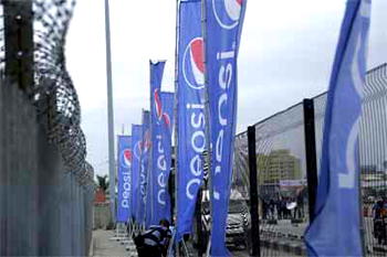 Pepsi Says “No Shakin’ Carry Go!” Free Drinks and Free Toll at Lekki Toll Gate
