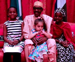 Video: Buhari hosts three young fans