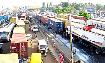 Apapa gridlock: Lagos Task Team seeks collaboration with Shippers’ Council