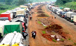 Union, Police confirm lock down on Abuja-Lokoja Highway by truck drivers