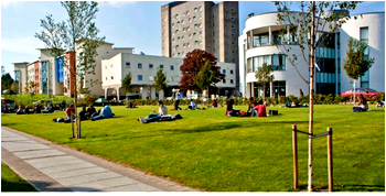 University of  Dundee gives £5000 merit Scholarship available