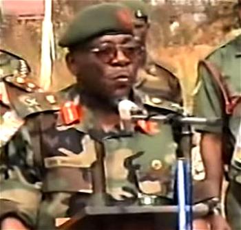 Ex-Chief of army staff under Obasanjo, Victor Malu is dead