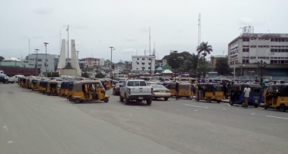Over 500 Keke operators block Imo govt House over ban
