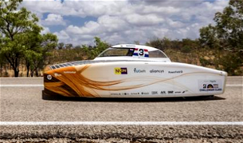 Flying Dutch win world solar car race in Australia
