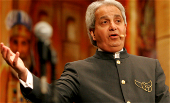 Video: Televangelist, Benny Hinn reacts to $1m donation by a Nigerian to his ministry