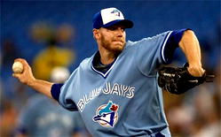 Baseball: Roy Halladay, ex-major league pitching star, dies in plane crash