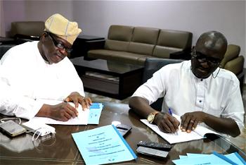 Photos: PDP chairmnship aspirants sign pact towards peaceful election