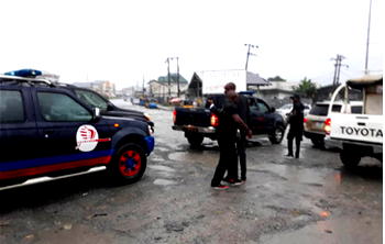 Video: Amaechi, Wike’s escorts clash