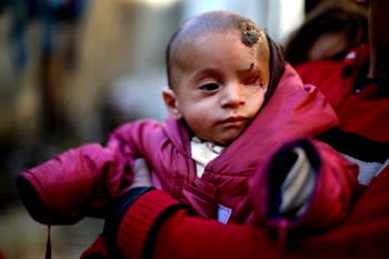 Aid groups evacuate last of critically ill from Syrian rebel’s area